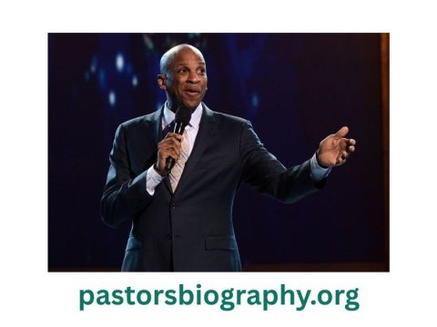 Donnie McClurkin Biography: Age, Net Worth, Family, Career and Achievements
