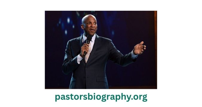 Donnie McClurkin Biography: Age, Net Worth, Family, Career and Achievements