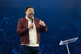 Tony Evans Biography: Age, Net Worth, Family, Career, and Achievements