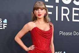 Taylor Swift Biography: Age, Net Worth, Family, Career and Achievements